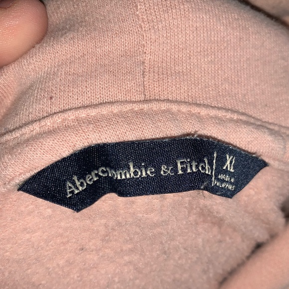 abercrombie and fitch sweatshirt - Picture 3 of 3